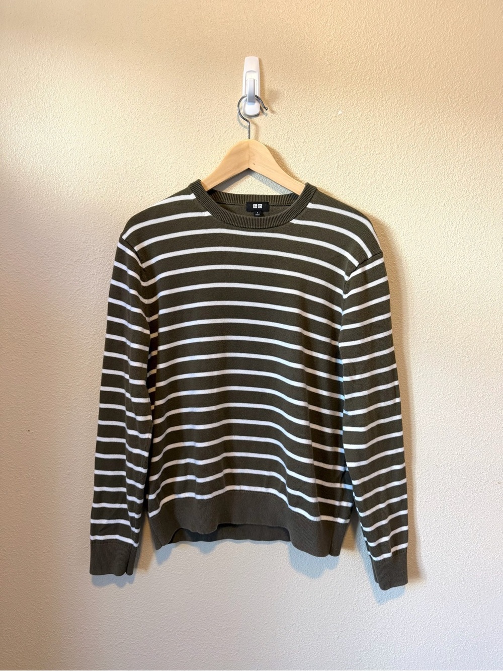 Green Striped Sweater 🌲🐑🍃
